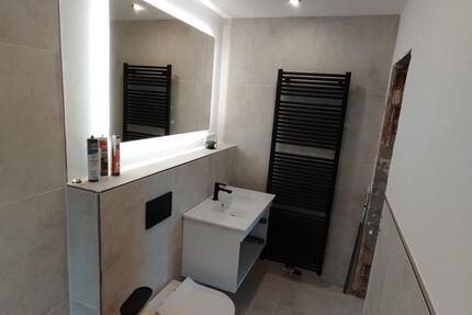 Dachgeschosswohnung *** Erstbezug nach vollständiger Sanierung ** 4 zimmer