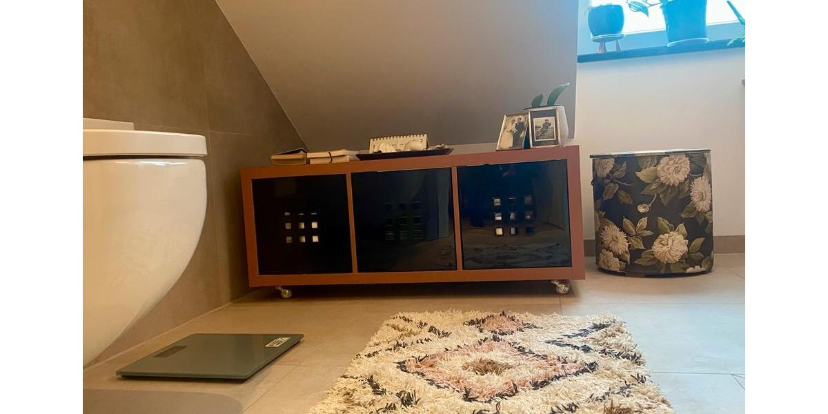 Dachgeschoßwohnung Schäftlarn - 3 Zimmer, 77 m&sup2;, 1.100&euro; | Angebot:26696374