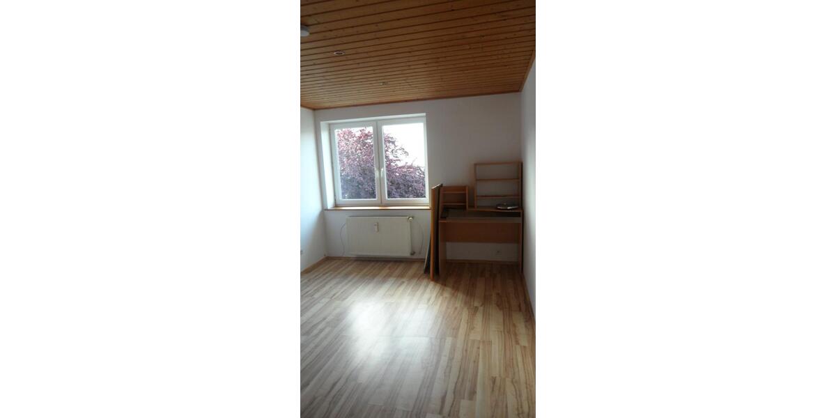 Etagenwohnung Simbach am Inn - 5 Zimmer, 169 m&sup2;, 1.170&euro; | Angebot:24801129