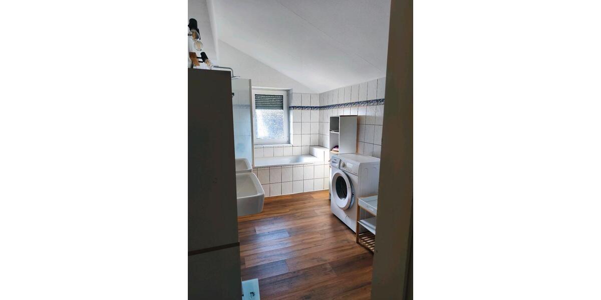 Etagenwohnung Nienburg (Weser) - 4 Zimmer, 90 m&sup2;, 1.000&euro; | Angebot:25418741