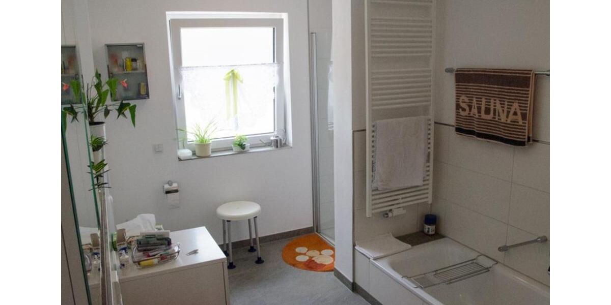 Erdgeschoßwohnung Wiehl - 3.5 Zimmer, 126 m&sup2;, 1.150&euro; | Angebot:24811520