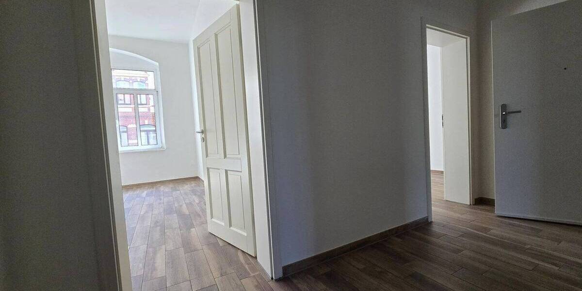 Zimmer Döbeln - 3 Zimmer, 75 m&sup2;, 445&euro; | Angebot:26228535