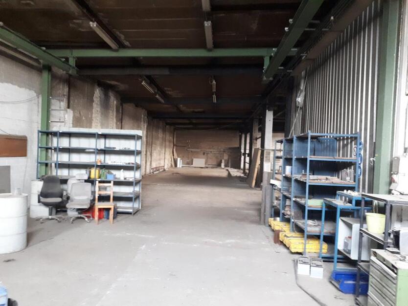 Halle Lagerhalle Kalthalle Freifläche Hamm Rathenaustraße zimmer