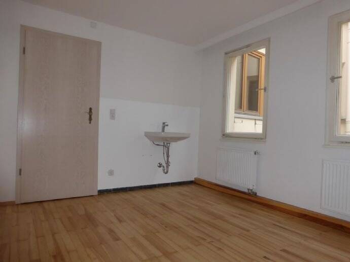 Etagenwohnung Nürnberg Lorenz - 3 Zimmer, 127 m&sup2;, 980&euro; | Angebot:24726793