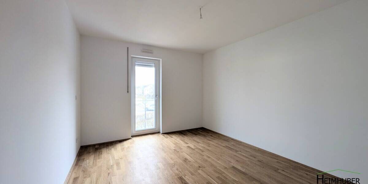 Etagenwohnung München Ramersdorf-Perlach - 3 Zimmer, 102 m&sup2;, 2.100&euro; | Angebot:26043003