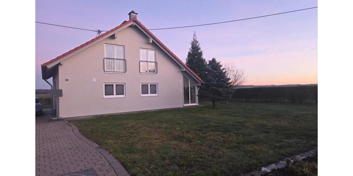 Einfamilienhaus Kettershausen - 11 Zimmer, 132 m&sup2;, 1.400&euro; | Angebot:24898724