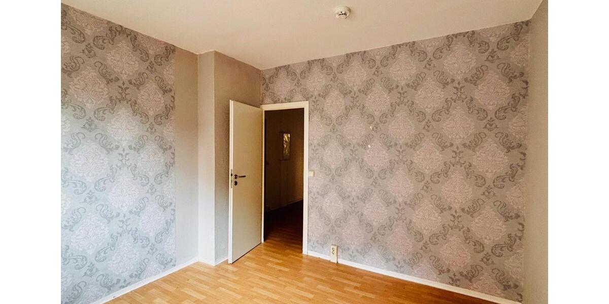 Etagenwohnung Suhl - 4 Zimmer, 68 m&sup2;, 360&euro; | Angebot:23843034