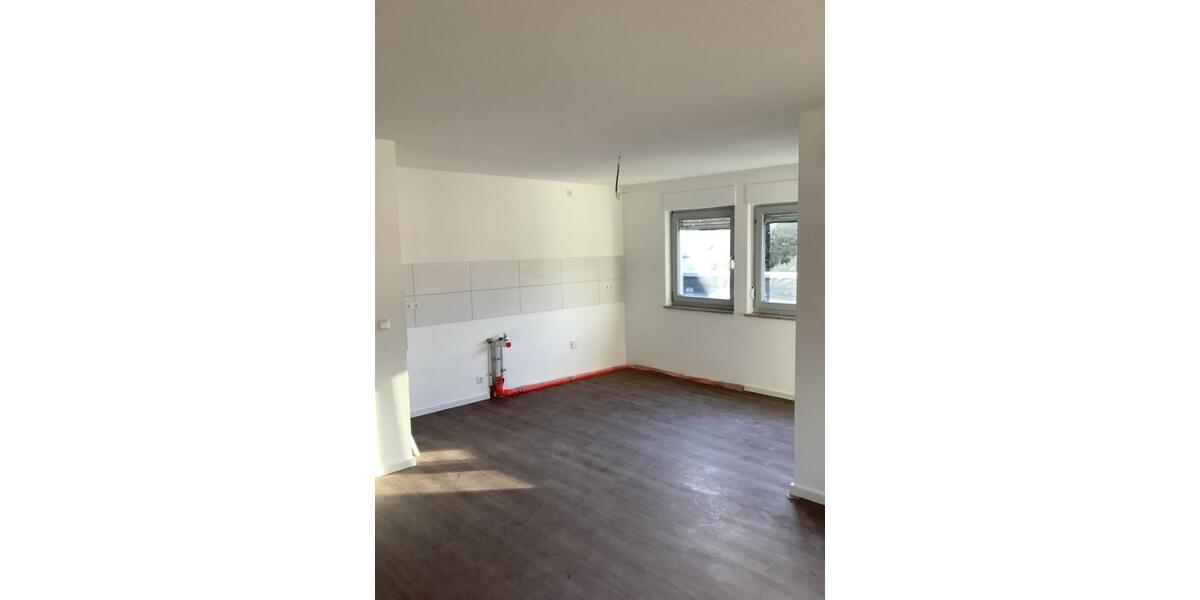 Etagenwohnung Frickenhausen - 4 Zimmer, 137 m&sup2;, 1.400&euro; | Angebot:24711366