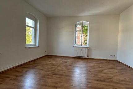 Wohnung Wilkau-Haßlau Haßlau - 2 Zimmer, 71 m&sup2;, 300&euro; | Angebot:23875287