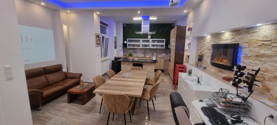 Wiesbaden Zentrum: 110 m² Fewo mit Balkon – FerienWohnung