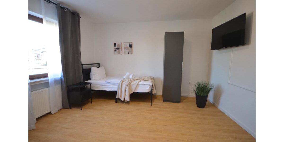 Wohnen auf Zeit Detmold Hakedahl - 10 Zimmer, 250 m&sup2;, 30&euro; | Angebot:24784467
