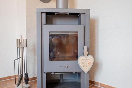 Hier können Sie Ihren Familientraum leben! 3-Raum Wohnung mit Kamin und Stellplatz 3 zimmer