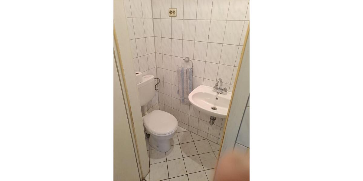 Etagenwohnung Roßwein - 2 Zimmer, 63 m&sup2;, 285&euro; | Angebot:25902822