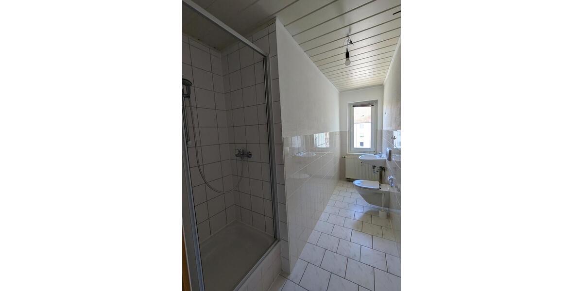 Etagenwohnung Apolda - 2 Zimmer, 55 m&sup2;, 350&euro; | Angebot:25046436