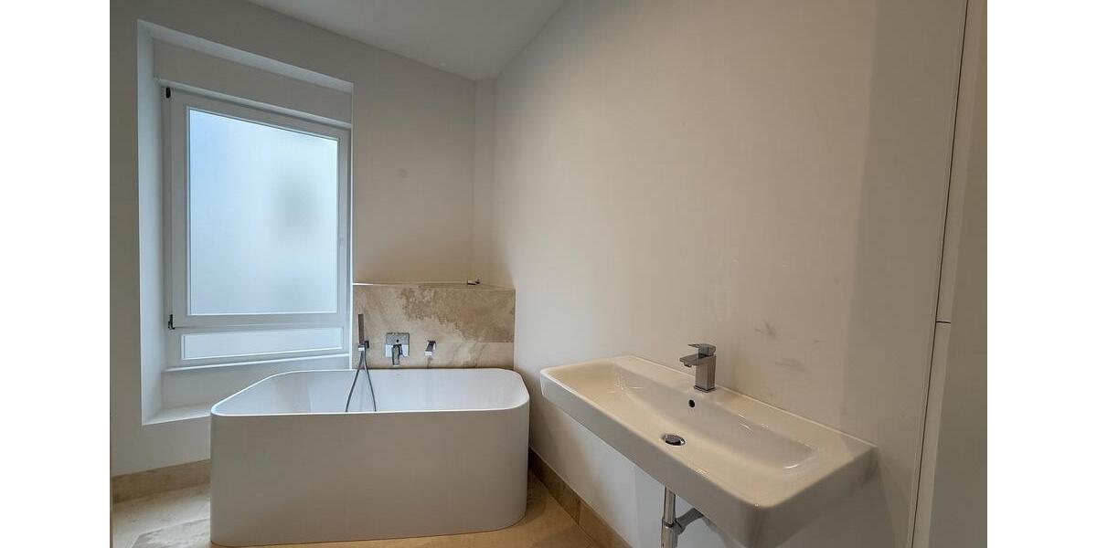 Wohnen auf Zeit Offenbach am Main Hafen - 5 Zimmer, 230 m&sup2;, 1.800&euro; | Angebot:25918283