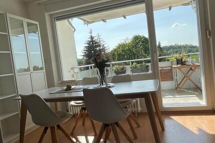 2-Zimmer-Wohnung mit Einbauküche und fantastischem Ausblick in GV