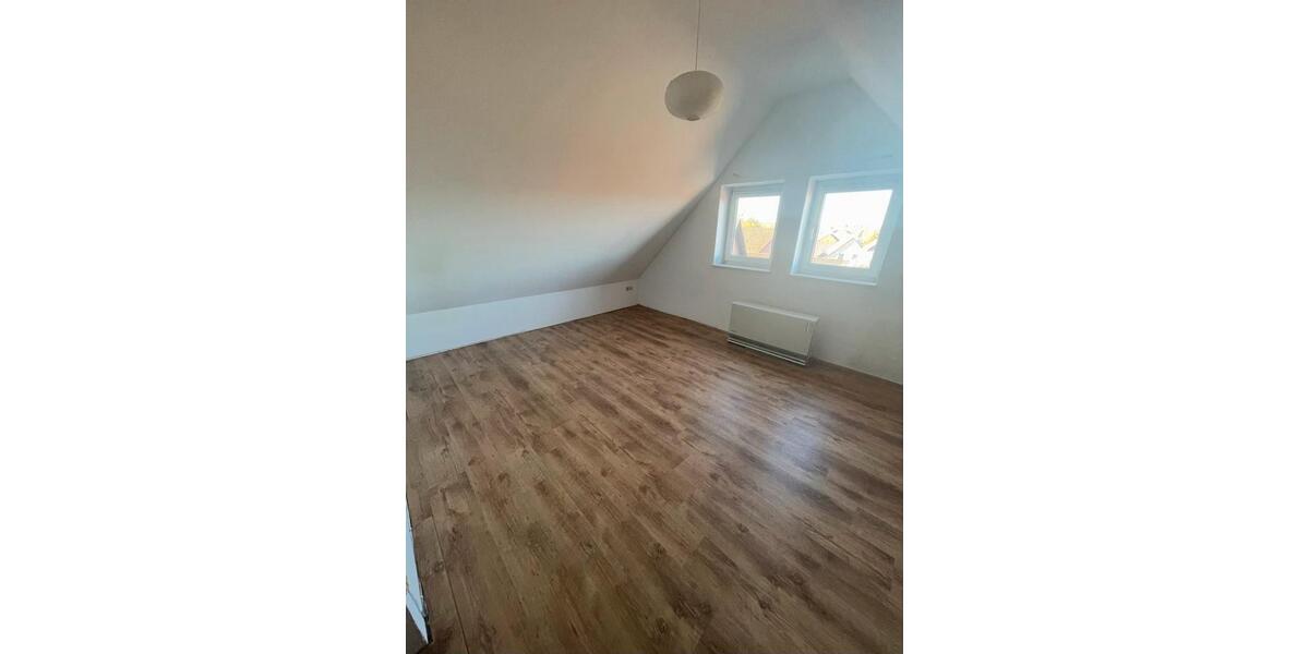 Etagenwohnung Sachsenhagen - 4 Zimmer, 109 m&sup2;, 720&euro; | Angebot:24554442