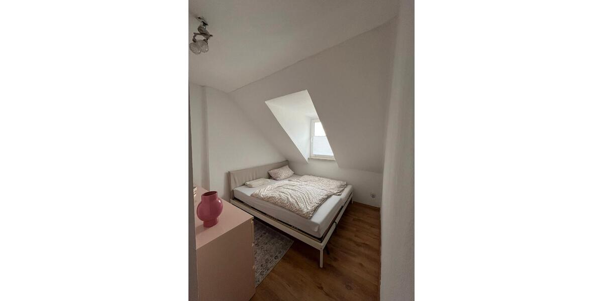 Dachgeschoßwohnung Nürnberg Gibitzenhof - 1.5 Zimmer, 50 m&sup2;, 620&euro; | Angebot:26028390