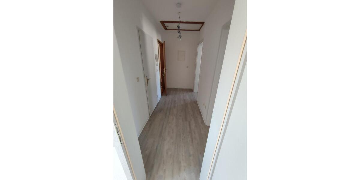 Dachgeschoßwohnung Schmölln - 2 Zimmer, 52 m&sup2;, 334&euro; | Angebot:25758191