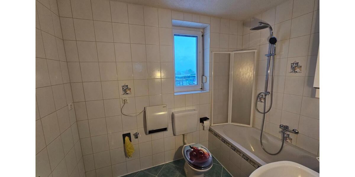 Erdgeschoßwohnung Kaulsdorf - 4 Zimmer, 94 m&sup2;, 490&euro; | Angebot:26537750