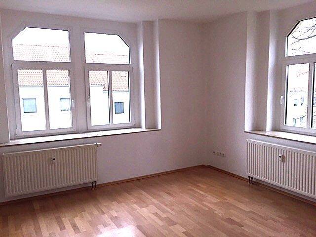 Etagenwohnung Riesa Innenstadt - 2 Zimmer, 50 m&sup2;, 354&euro; | Angebot:26257317