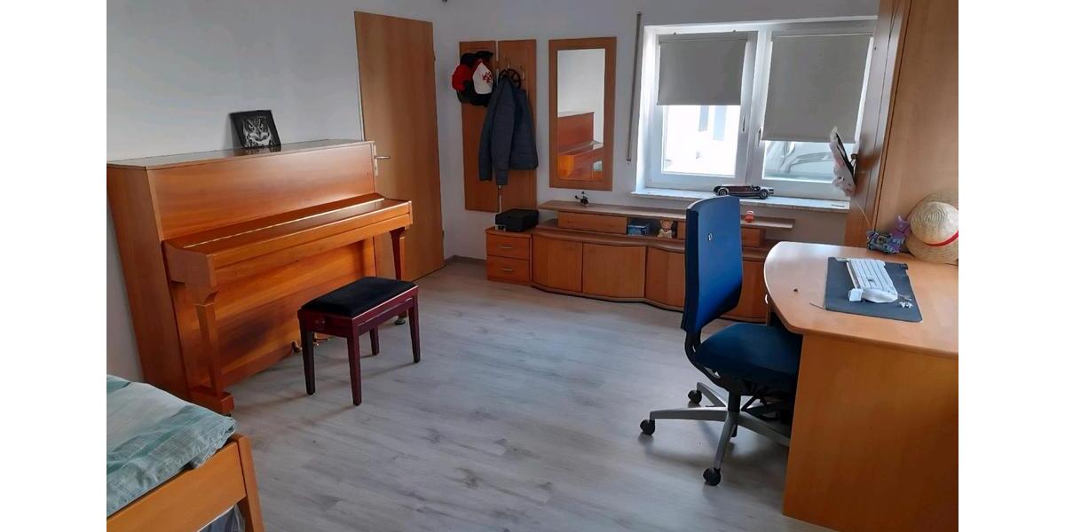 Einfamilienhaus Hadamar - 5 Zimmer, 150 m&sup2;, 980&euro; | Angebot:26204047