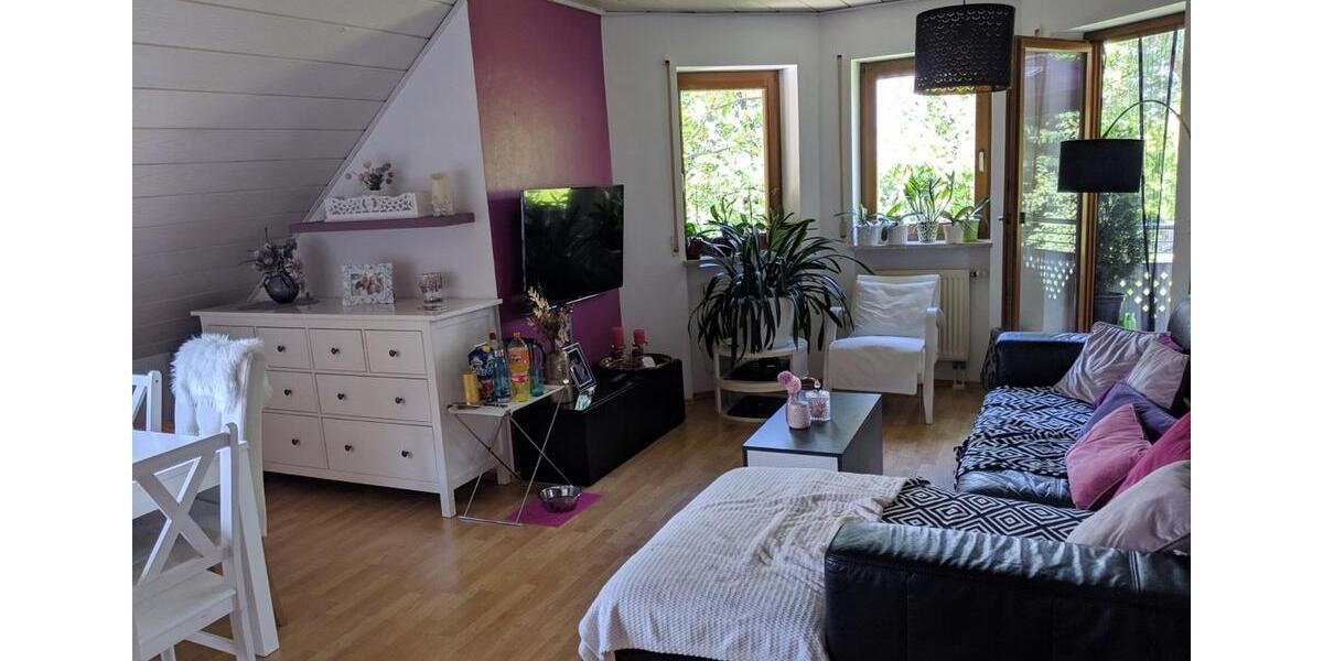 Dachgeschoßwohnung Burgthann - 3 Zimmer, 85 m&sup2;, 700&euro; | Angebot:25652553