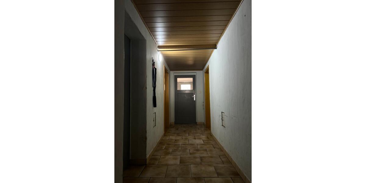 Erdgeschoßwohnung Hofgeismar - 4 Zimmer, 130 m&sup2;, 1.000&euro; | Angebot:26634020