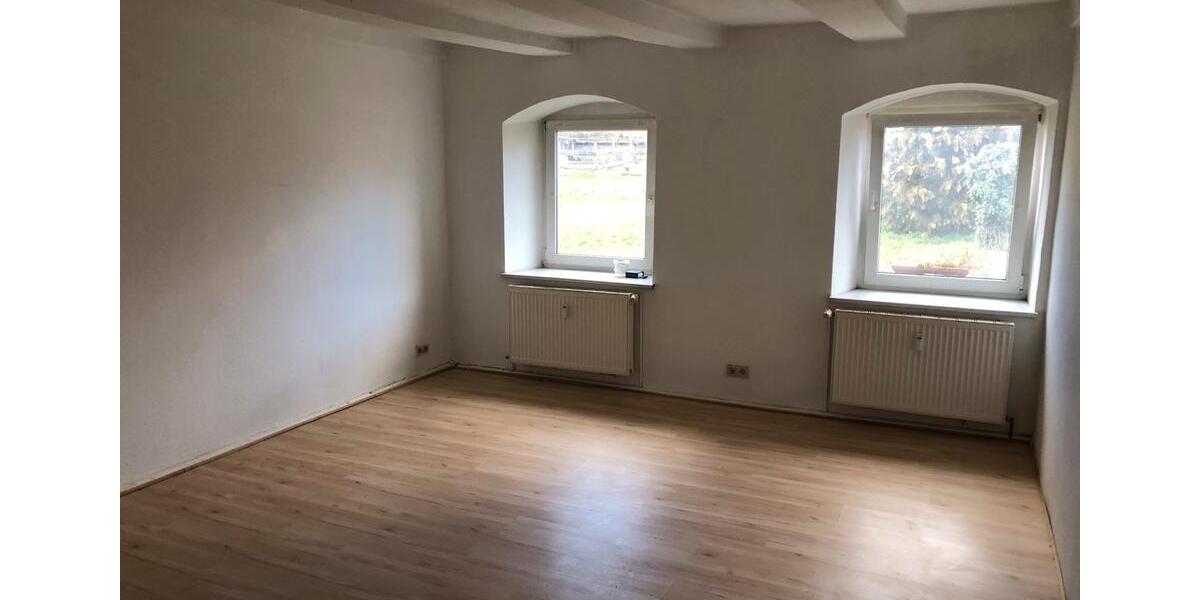 Erdgeschoßwohnung Erxleben - 3.5 Zimmer, 100 m&sup2;, 680&euro; | Angebot:24562257
