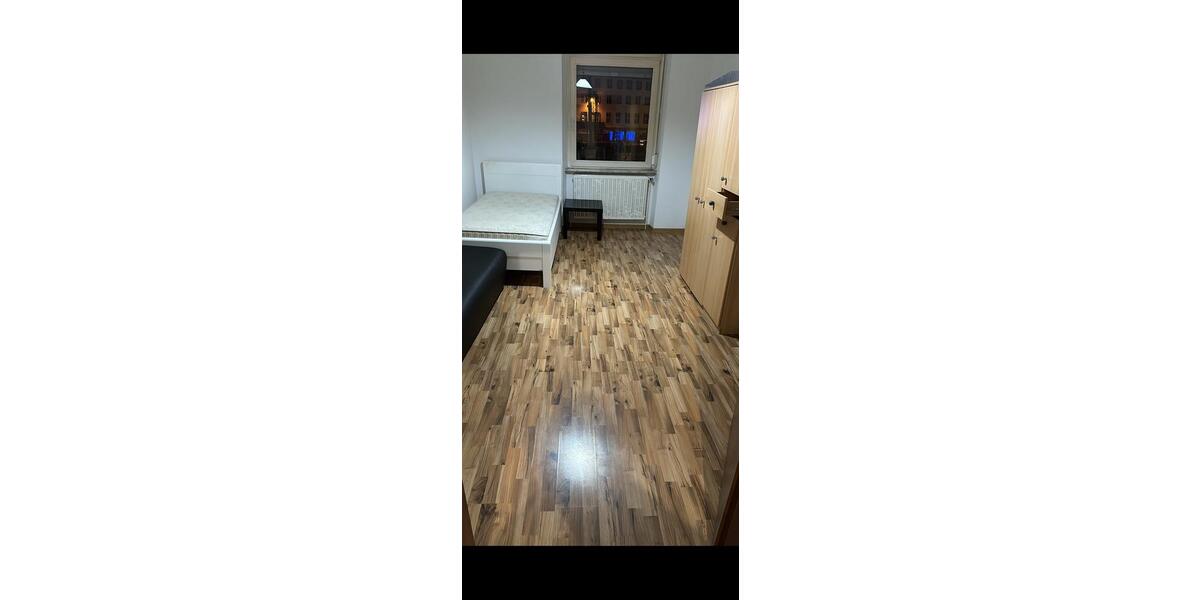 Wohnen auf Zeit Karlsruhe Innenstadt-Ost - 1 Zimmer, 20 m&sup2;, 600&euro; | Angebot:25901263