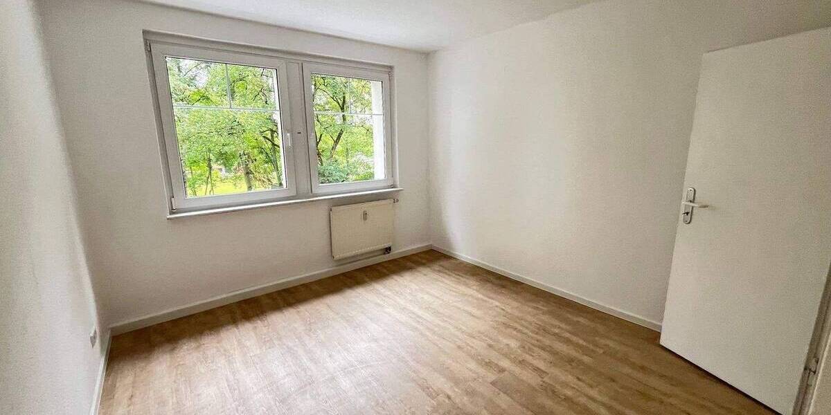 Etagenwohnung Zwickau Eckersbach - 3 Zimmer, 60 m&sup2;, 410&euro; | Angebot:26826649