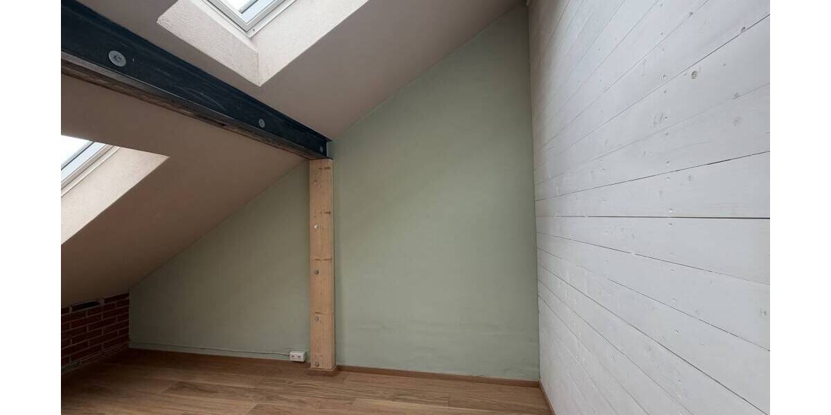 Etagenwohnung Erlangen Innenstadt - 4 Zimmer, 90 m&sup2;, 1.650&euro; | Angebot:26015681