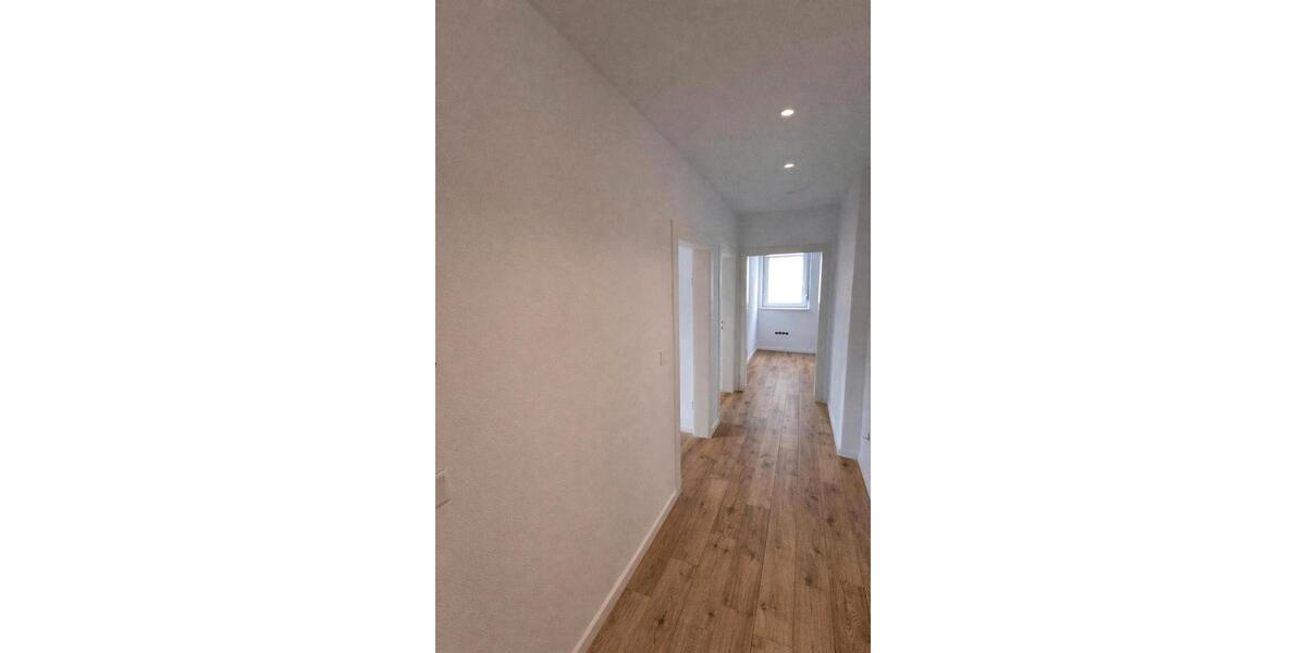 Etagenwohnung Werneck - 3 Zimmer, 85 m&sup2;, 850&euro; | Angebot:26040545