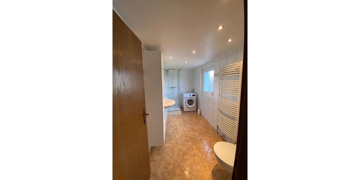 Wohnen auf Zeit Öhringen - 7 Zimmer, 170 m&sup2;, 25&euro; | Angebot:24608446