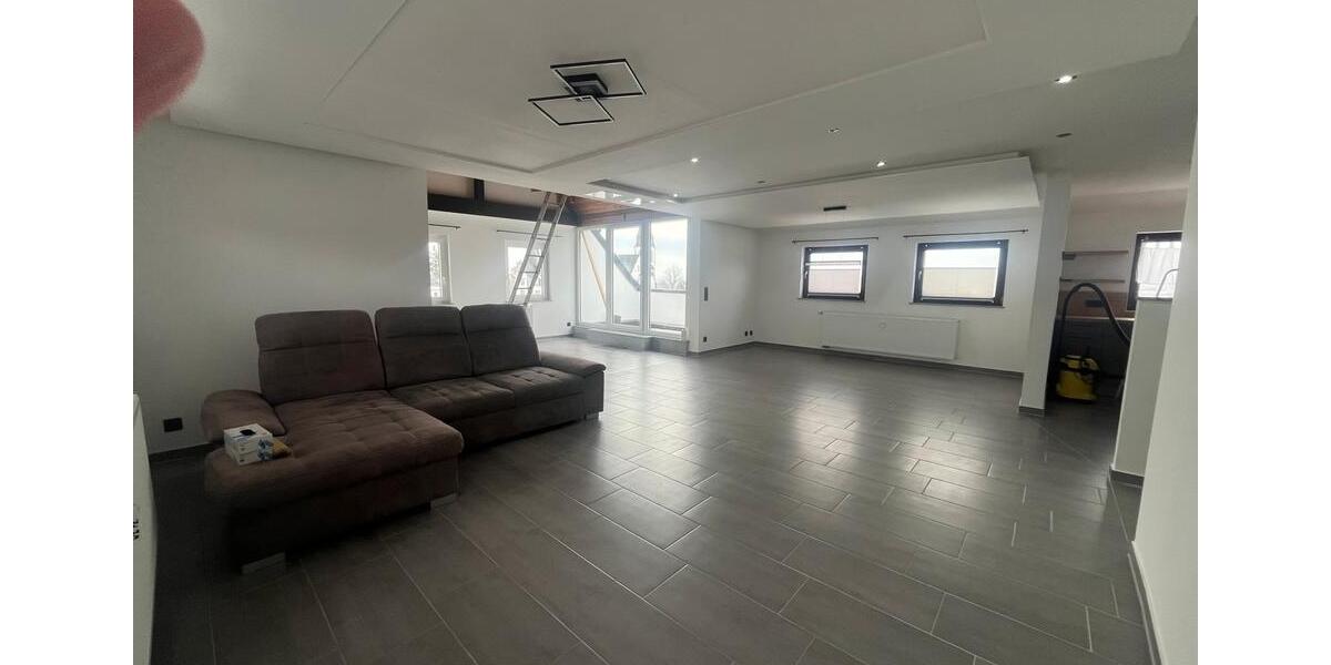 Dachgeschoßwohnung Limburg an der Lahn - 3 Zimmer, 105 m&sup2;, 830&euro; | Angebot:24695299