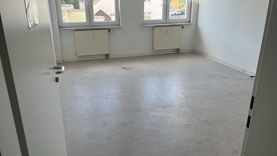 Etagenwohnung Hilchenbach - 3 Zimmer, 117 m&sup2;, 984&euro; | Angebot:26364787
