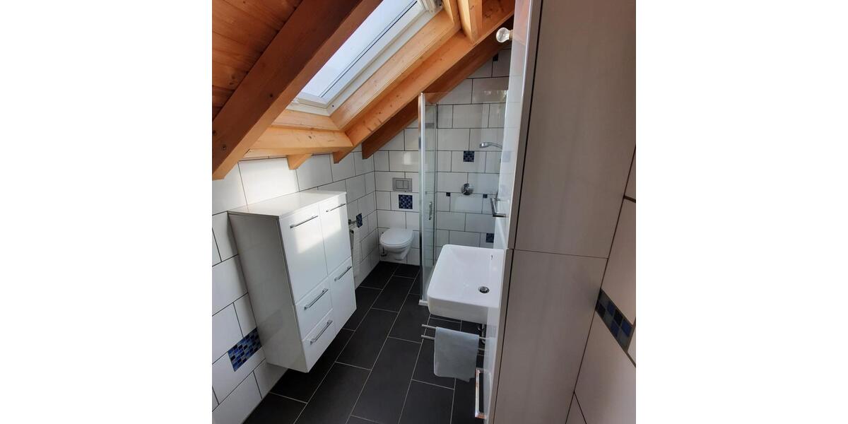Dachgeschoßwohnung Ellwangen (Jagst) - 1 Zimmer, 30 m&sup2;, 350&euro; | Angebot:26364881