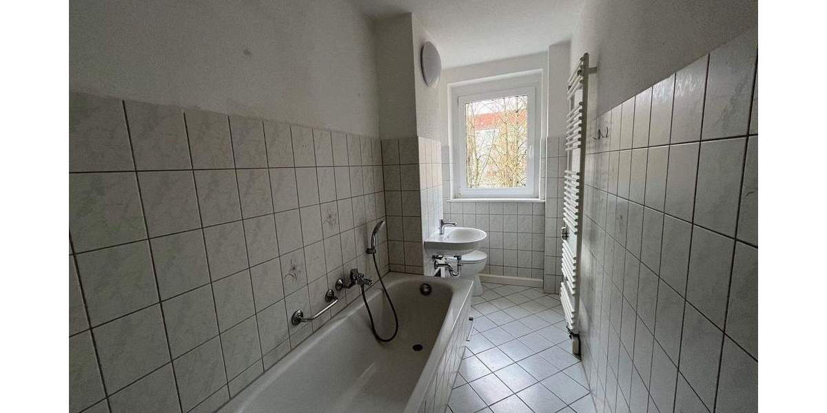 Etagenwohnung Zwickau Marienthal - 2 Zimmer, 46 m&sup2;, 315&euro; | Angebot:26753866
