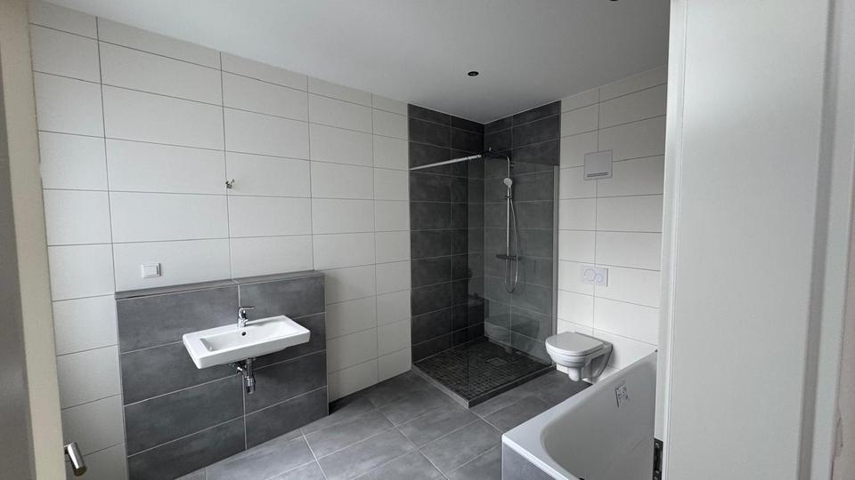 Etagenwohnung Saarbrücken - 3 Zimmer, 76 m&sup2;, 1.100&euro; | Angebot:26351506