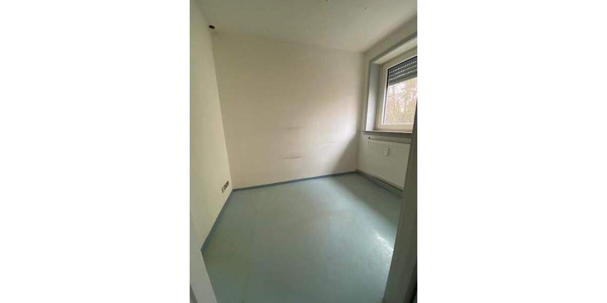 Gewerbeobjekt Nürnberg Langwasser - 6 Zimmer, 125 m&sup2;, 1.250&euro; | Angebot:24594270