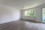 renoviert & in toller Lage zimmer