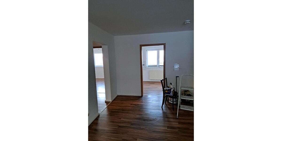 Etagenwohnung Bad Neustadt an der Saale - 4 Zimmer, 90 m&sup2;, 895&euro; | Angebot:25080710