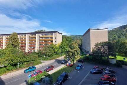 Wohnung zum Mieten in Suhl 277,46 € 42.78 m²