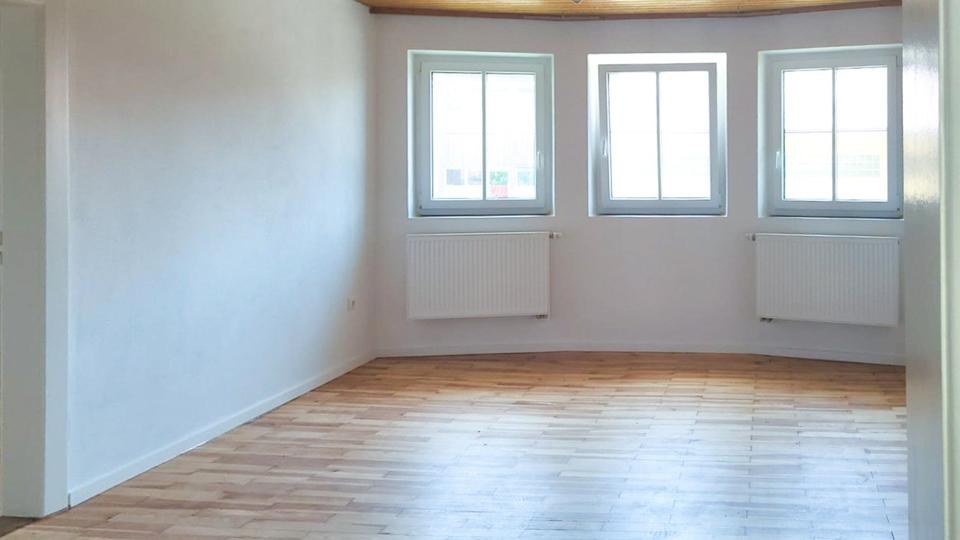 Erdgeschoßwohnung Tittmoning - 3 Zimmer, 77 m&sup2;, 800&euro; | Angebot:26278931