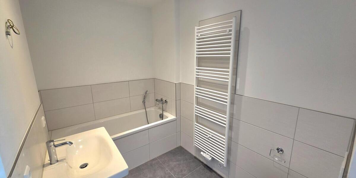 Großzügige 3-Zimmer-Wohnung mit XXL-Balkon im 1.OG -Neubau-Tiefgarage-Aufzug! - Etagenwohnung Burgstädt Burkersdorf | Angebot:26617302