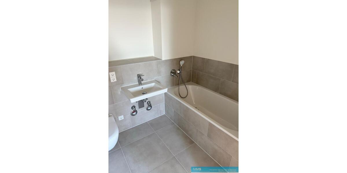 Dachgeschoßwohnung Berlin Treptow-Köpenick - 4 Zimmer, 123 m&sup2;, 2.300&euro; | Angebot:25418974