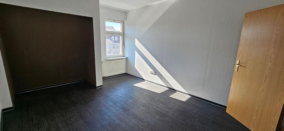 Dachgeschoßwohnung Mühlhausen (Thüringen) - 3 Zimmer, 109 m&sup2;, 810&euro; | Angebot:25975048