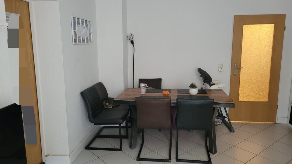 Etagenwohnung Werdau - 3 Zimmer, 72 m&sup2;, 400&euro; | Angebot:24839289