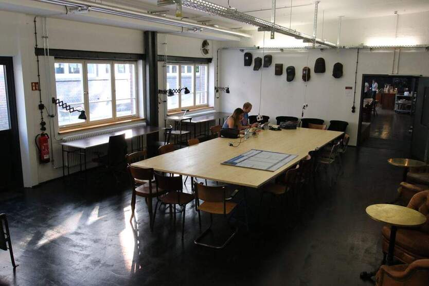 Tolle Arbeitsplätze in Coworking Space - All-in-Miete zimmer