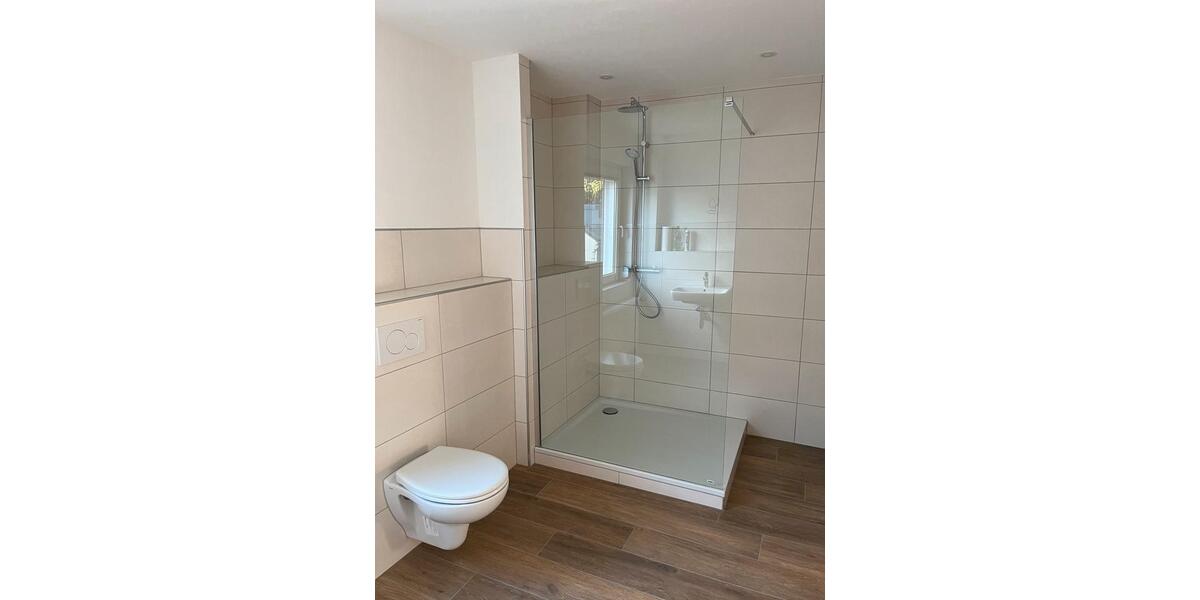 Hochparterre Borken (Hessen) - 3 Zimmer, 107 m&sup2;, 1.100&euro; | Angebot:26551694
